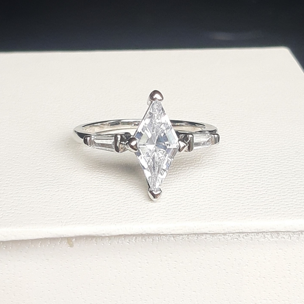 2ct Marquise Diamond Ring NEW
